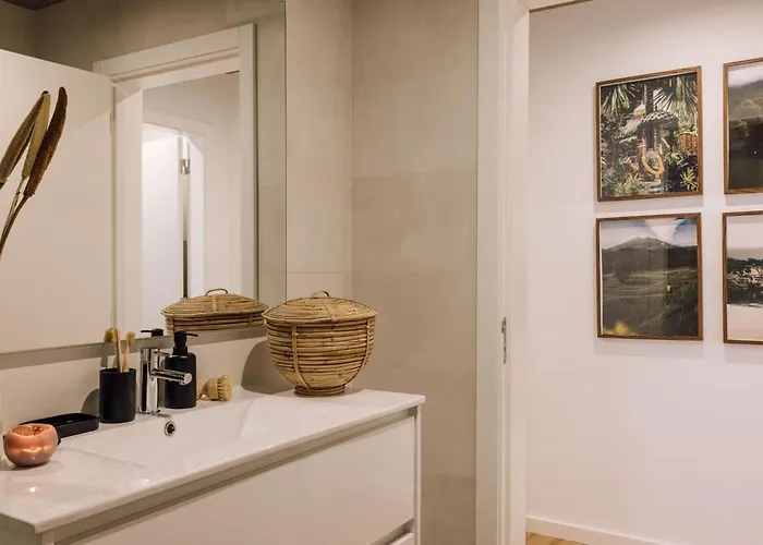 Appartement Medan - 1 Bedroom And Parking In Santo Antonio Lissabon