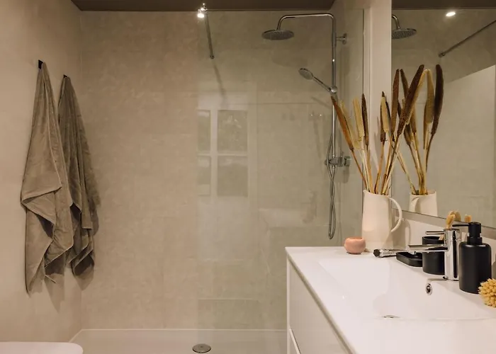 Appartement Medan - 1 Bedroom And Parking In Santo Antonio Lissabon