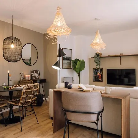 Medan - 1 Bedroom And Parking In Santo Antonio * Lizbona