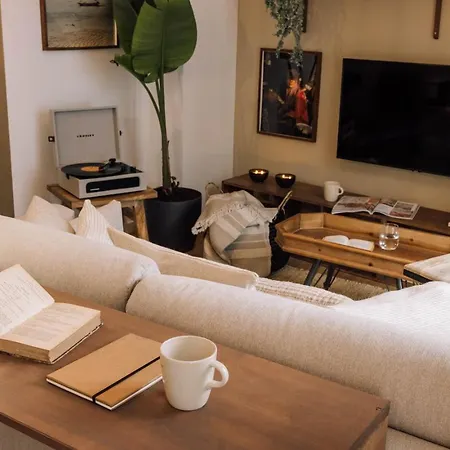 Medan - 1 Bedroom And Parking In Santo Antonio * Lizbona